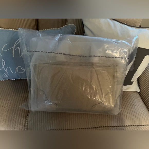 Coach Millie Satchel new in packaging - Picture 9 of 10